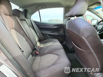 Zdjęcie 10 z 12 samochodu: 2018 TOYOTA CAMRY LE VIN:4T1B11HK8JU593579 - miniatura