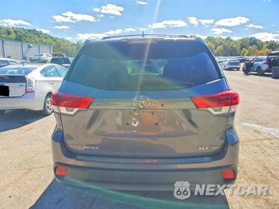 Zdjęcie 6 z 13 samochodu: 2018 TOYOTA HIGHLANDER XLE VIN:5TDJZRFH4JS868643 - miniatura