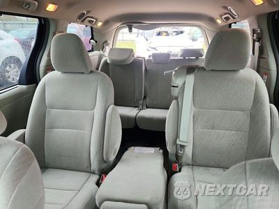 Zdjęcie 10 z 13 samochodu: 2017 TOYOTA SIENNA LE VIN:5TDKZ3DC6HS865651 - miniatura