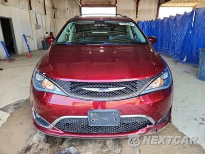 Piąte zdjęcie samochodu w środku: 2017 CHRYSLER PACIFICA TOURING L VIN:2C4RC1BGXHR583841 - miniatura