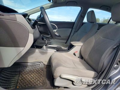 Zdjęcie 7 z 13 samochodu: 2012 HONDA CIVIC LX VIN:19XFB2F52CE310794 - miniatura