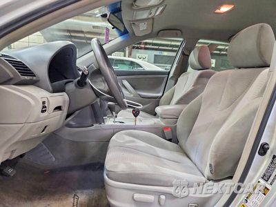 Zdjęcie 7 z 12 samochodu: 2010 TOYOTA CAMRY LE VIN:4T1BF3EKXAU580754 - miniatura