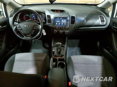 Zdjęcie 8 z 13 samochodu: 2018 KIA FORTE S VIN:3KPFL4A72JE177355 - miniatura