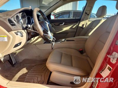 Zdjęcie 7 z 12 samochodu: 2014 MERCEDES-BENZ C 300 4MATIC VIN:WDDGF8AB5ER309256 - miniatura