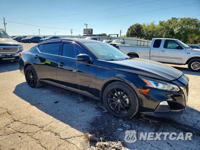 Czwarte zdjęcie samochodu z boku: 2019 NISSAN ALTIMA SR VIN:1N4BL4CV9KC172257 - miniatura