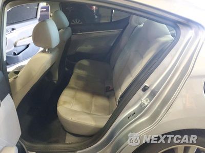 Zdjęcie 10 z 12 samochodu: 2017 HYUNDAI ELANTRA SE VIN:5NPD84LF8HH015278 - miniatura