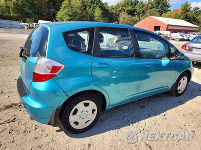 Trzecie zdjęcie samochodu z tyłu: 2013 HONDA FIT VIN:JHMGE8H35DC048321 - miniatura