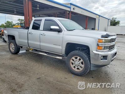 Czwarte zdjęcie samochodu z boku: 2015 CHEVROLET SILVERADO K2500 HEAVY DUTY LT VIN:1GC2KVEG4FZ109183 - miniatura