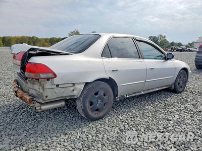Trzecie zdjęcie samochodu z tyłu: 2001 HONDA ACCORD EX VIN:1HGCG16501A060326 - miniatura