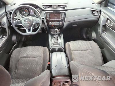 Zdjęcie 8 z 13 samochodu: 2019 NISSAN ROGUE S VIN:5N1AT2MT2KC845487 - miniatura