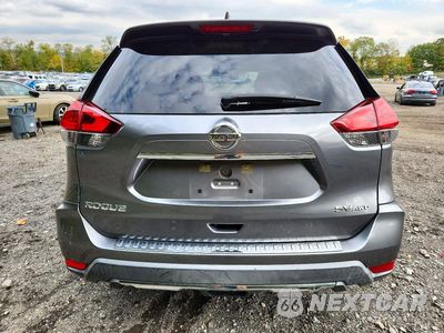 Zdjęcie 6 z 13 samochodu: 2018 NISSAN ROGUE SV VIN:KNMAT2MV2JP546241 - miniatura
