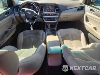 Zdjęcie 8 z 12 samochodu: 2018 HYUNDAI SONATA SEL VIN:5NPE34AF9JH654636 - miniatura