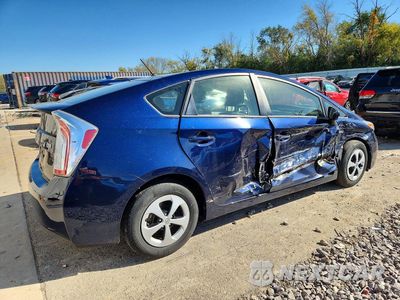 Trzecie zdjęcie samochodu z tyłu: 2015 TOYOTA PRIUS TWO VIN:JTDKN3DU1F1982343 - miniatura