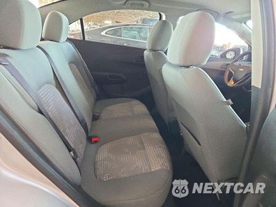 Zdjęcie 10 z 12 samochodu: 2015 CHEVROLET SONIC LS VIN:1G1JA5SH0F4126614 - miniatura