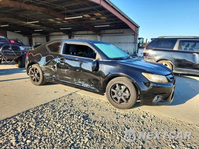 Czwarte zdjęcie samochodu z boku: 2014 SCION TC BASE VIN:JTKJF5C75E3067524 - miniatura