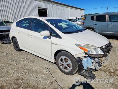 Czwarte zdjęcie samochodu z boku: 2014 TOYOTA PRIUS TWO VIN:JTDKN3DU5E1825137 - miniatura