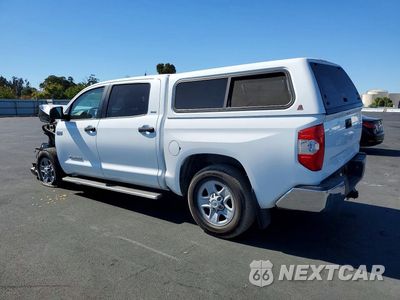 Drugie zdjęcie samochodu z przodu: 2017 TOYOTA TUNDRA CREWMAX SR5 VIN:5TFEY5F14HX217369 - miniatura
