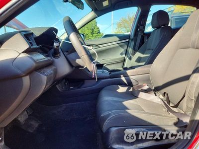 Zdjęcie 7 z 12 samochodu: 2018 HONDA CIVIC LX VIN:SHHFK7H24JU212016 - miniatura