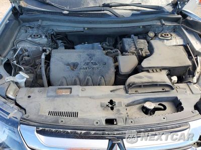 Zdjęcie 12 z 13 samochodu: 2018 MITSUBISHI OUTLANDER SE VIN:JA4AZ3A31JZ053303 - miniatura