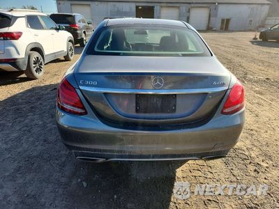 Zdjęcie 6 z 13 samochodu: 2017 MERCEDES-BENZ C 300 4MATIC VIN:55SWF4KB0HU184947 - miniatura