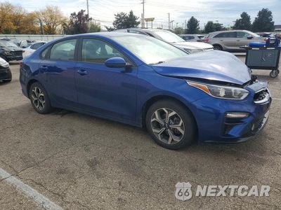 Czwarte zdjęcie samochodu z boku: 2020 KIA FORTE LXS VIN:3KPF24AD3LE210777 - miniatura