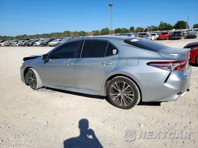 Drugie zdjęcie samochodu z przodu: 2020 TOYOTA CAMRY SE VIN:4T1G11AKXLU891571 - miniatura