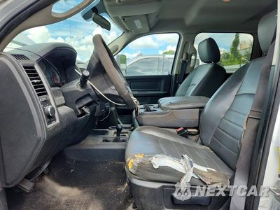 Zdjęcie 7 z 13 samochodu: 2017 RAM 5500 VIN:3C7WRNEL1HG686642 - miniatura
