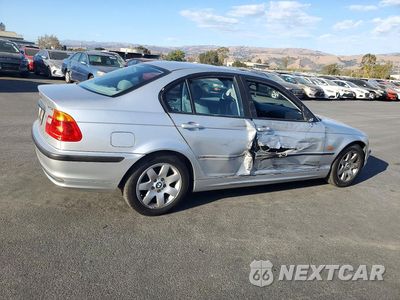 Trzecie zdjęcie samochodu z tyłu: 2001 BMW 325 I VIN:WBAAV33461FU79929 - miniatura
