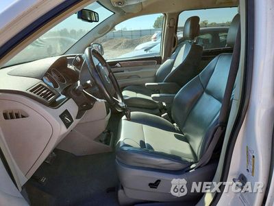 Zdjęcie 7 z 13 samochodu: 2010 VOLKSWAGEN ROUTAN SE VIN:2V4RW3D12AR294640 - miniatura