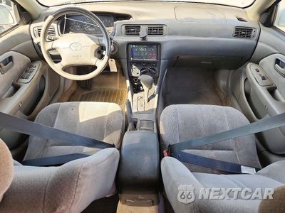 Zdjęcie 8 z 13 samochodu: 2000 TOYOTA CAMRY LE V6 VIN:4T1BF22K8YU106567 - miniatura