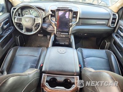 Zdjęcie 8 z 12 samochodu: 2021 RAM 3500 LARAMIE VIN:3C63RRJL1MG574888 - miniatura