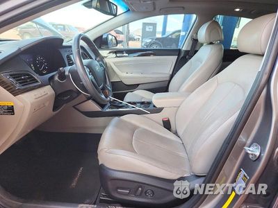 Zdjęcie 7 z 13 samochodu: 2017 HYUNDAI SONATA HYBRID LIMITED VIN:KMHE34L38HA063567 - miniatura