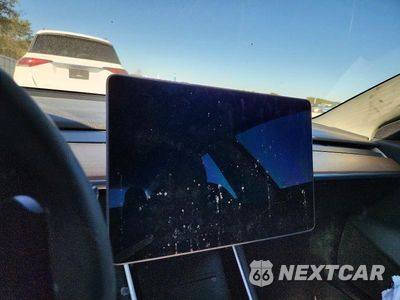 Zdjęcie 9 z 12 samochodu: 2020 TESLA MODEL 3 VIN:5YJ3E1EB6LF665277 - miniatura