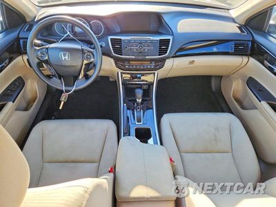 Zdjęcie 8 z 12 samochodu: 2017 HONDA ACCORD LX VIN:1HGCR2F35HA190854 - miniatura