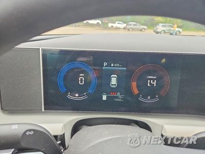 Zdjęcie 9 z 12 samochodu: 2025 HYUNDAI TUCSON SEL VIN:5NMJBCDE1SH526601 - miniatura