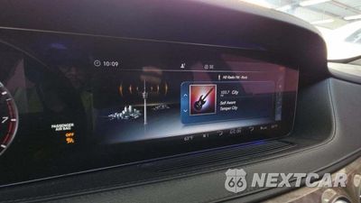 Zdjęcie 9 z 14 samochodu: 2018 MERCEDES-BENZ S 560 VIN:WDDUG8DB6JA397674 - miniatura