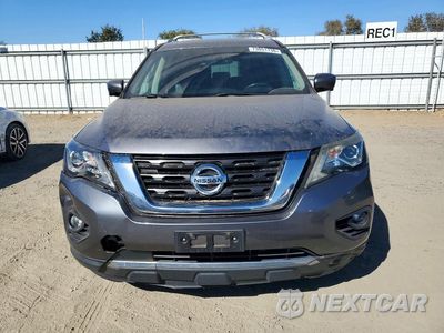 Piąte zdjęcie samochodu w środku: 2017 NISSAN PATHFINDER PLATINUM VIN:5N1DR2MN7HC630449 - miniatura