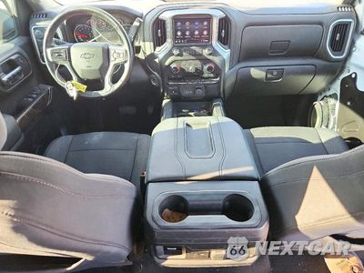 Zdjęcie 8 z 13 samochodu: 2019 CHEVROLET SILVERADO K1500 RST VIN:1GCUYEED7KZ221550 - miniatura