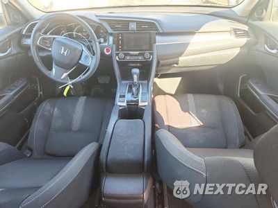 Zdjęcie 8 z 12 samochodu: 2018 HONDA CIVIC EX VIN:2HGFC2F77JH506991 - miniatura