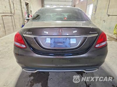 Zdjęcie 6 z 12 samochodu: 2017 MERCEDES-BENZ C 300 4MATIC VIN:55SWF4KB8HU193797 - miniatura