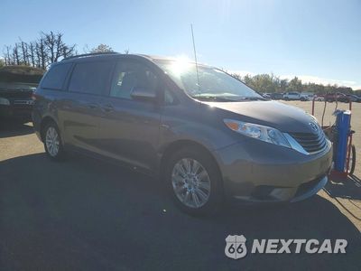 Czwarte zdjęcie samochodu z boku: 2012 TOYOTA SIENNA LE VIN:5TDJK3DC4CS036389 - miniatura