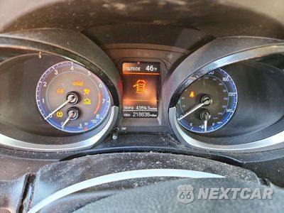 Zdjęcie 9 z 12 samochodu: 2016 TOYOTA COROLLA S PLUS VIN:5YFBURHE8GP477082 - miniatura