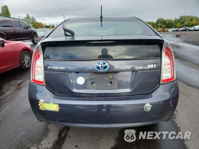 Zdjęcie 6 z 13 samochodu: 2013 TOYOTA PRIUS TWO VIN:JTDKN3DU1D5667662 - miniatura