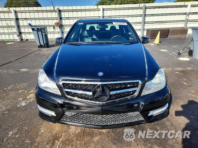 Piąte zdjęcie samochodu w środku: 2013 MERCEDES-BENZ C 300 4MATIC VIN:WDDGF8ABXDR261218 - miniatura