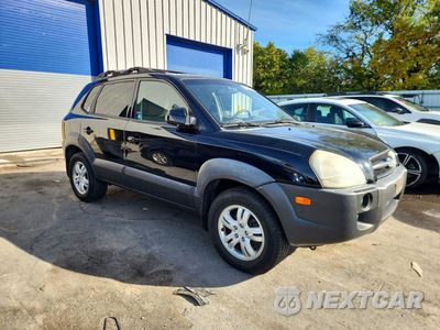 Czwarte zdjęcie samochodu z boku: 2008 HYUNDAI TUCSON SE VIN:KM8JN72D78U851615 - miniatura
