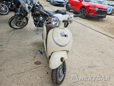 Drugie zdjęcie samochodu z przodu: 2022 HONDA NCW50 VIN:JH2AF7715NK500586 - miniatura