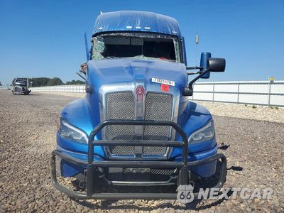 Piąte zdjęcie samochodu w środku: 2022 KENWORTH T680 SEMI TRUCK VIN:1XKYDP9X9NJ126153 - miniatura