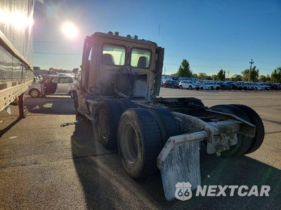 Drugie zdjęcie samochodu z przodu: 2013 FREIGHTLINER CASCADIA SEMI TRUCK VIN:1FUJGEBG1DLFG7093 - miniatura