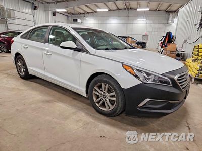 Czwarte zdjęcie samochodu z boku: 2016 HYUNDAI SONATA SE VIN:5NPE24AFXGH356561 - miniatura