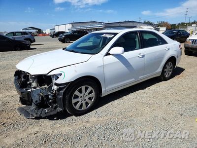 2007 TOYOTA CAMRY XLE V6 4T1BK46K77U525669 - główne zdjęcie licytacji z USA - miniatura